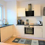 Mein Apartment, Stars Mit Balkon Und Klima Fuer Bis Zu 4 Personen Apartamento *