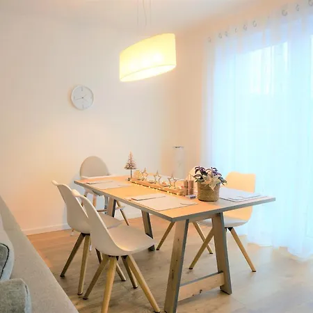 Mein Apartment, Stars Mit Balkon Und Klima Fuer Bis Zu 4 Personen 프랑켄탈