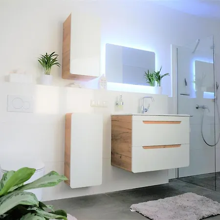 Mein Apartment, Stars Mit Balkon Und Klima Fuer Bis Zu 4 Personen Lägenhet *