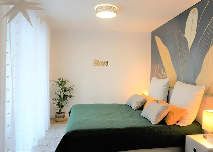 Mein Apartment, Stars Mit Balkon Und Klima Fuer Bis Zu 4 Personen *